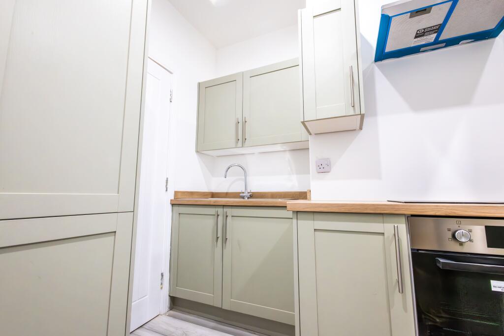 Huntly Grove, Peterborough, Cambridgeshire, PE1 - View 4