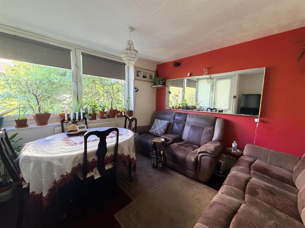 Apartment in London - View 2