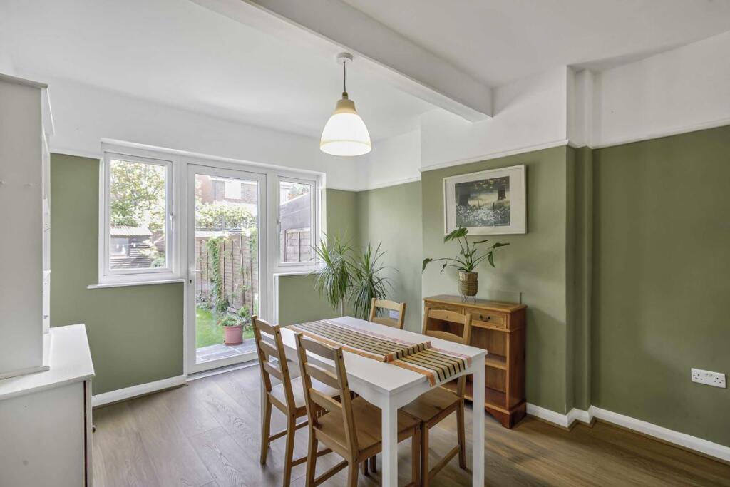 House in London - View 3