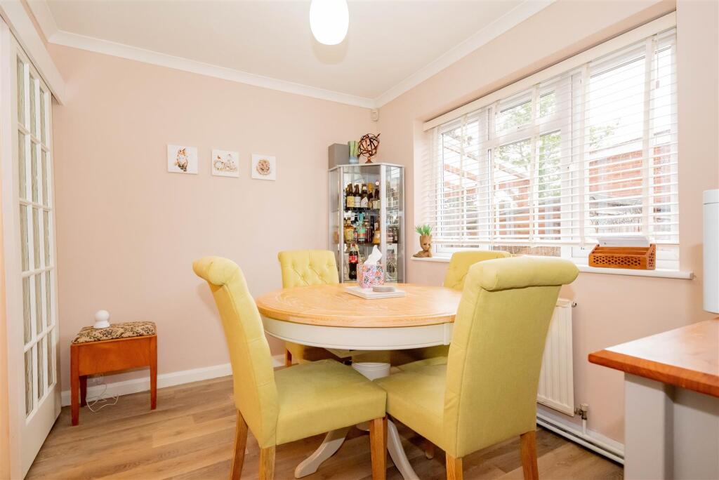 House in Surrey Heath, Camberley - View 4
