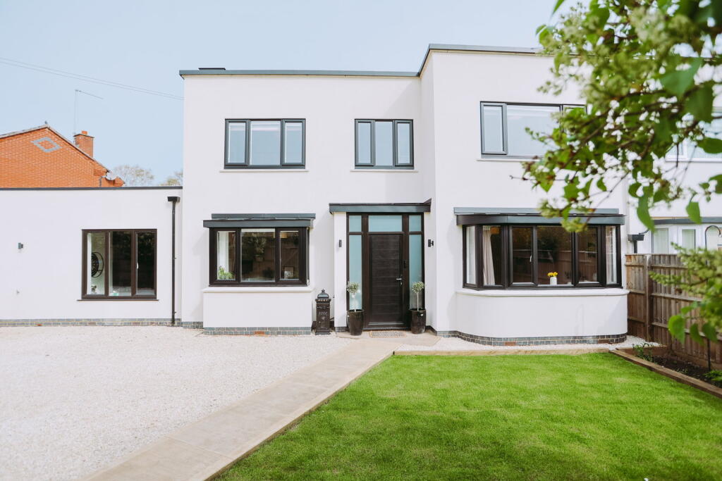 Main image of property: Lubenham Hill, Market Harborough, LE16 9DQ