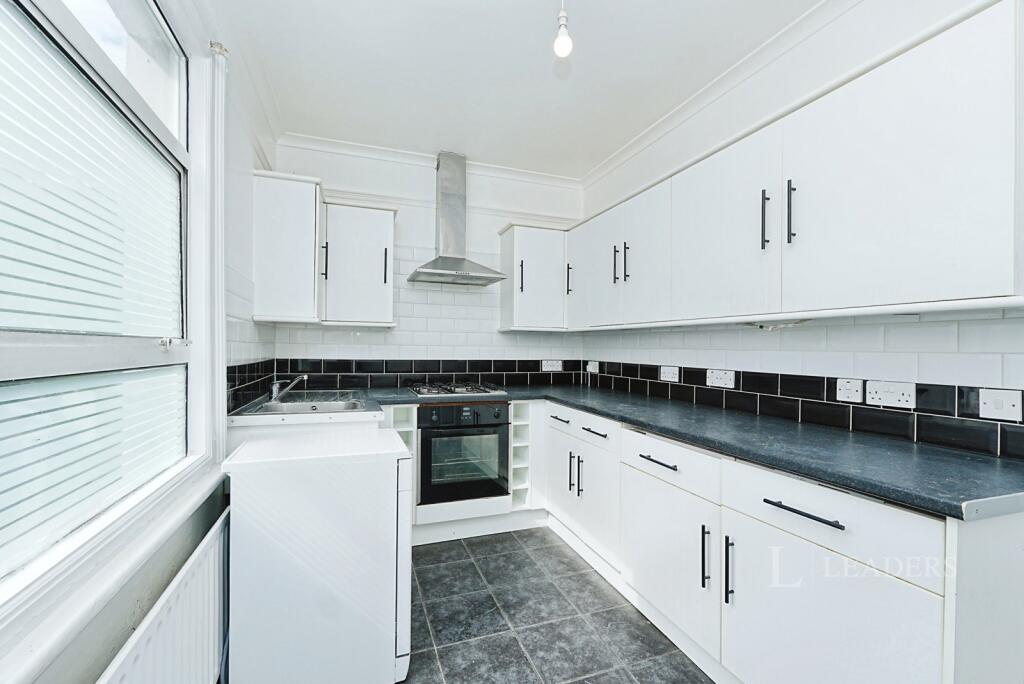 Apartment in Bromley - View 2