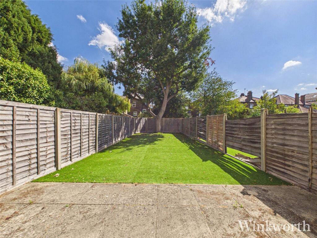 Apartment in London, West Ealing, Hanwell - More