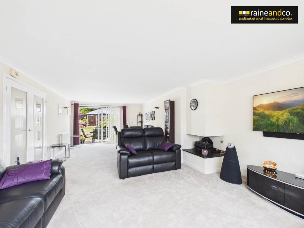 House in Enfield - View 4