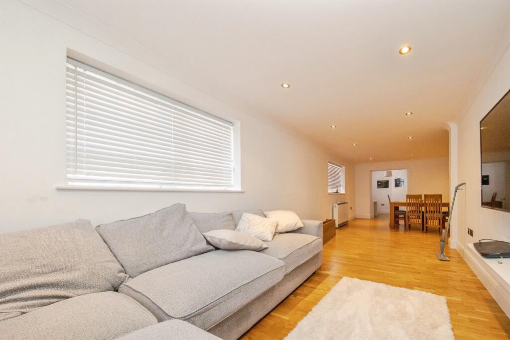Apartment in Ipswich - View 2