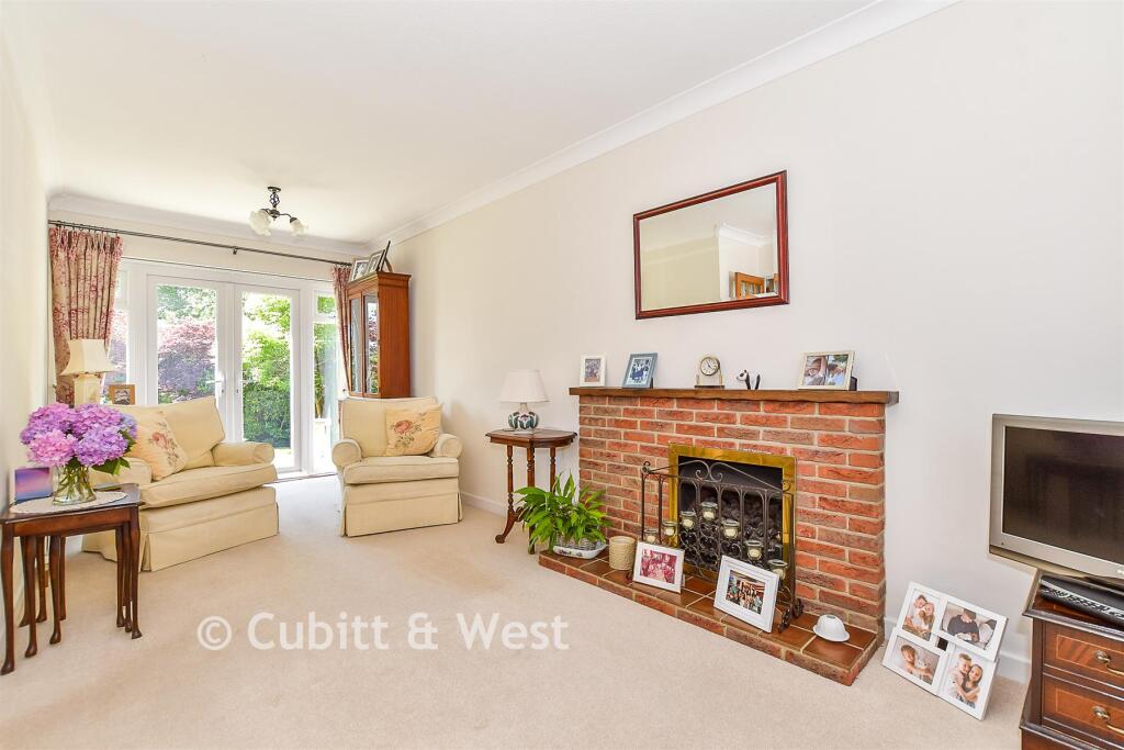 House in Tonbridge - View 2
