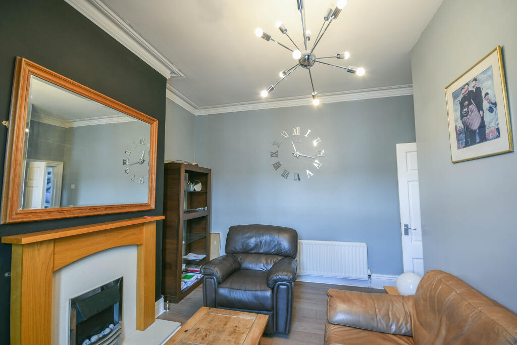 Apartment in South Tyneside, North East - View 3