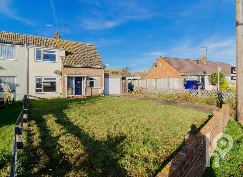 2-bed semi-detached on Kent Avenue, Minster, £230,000