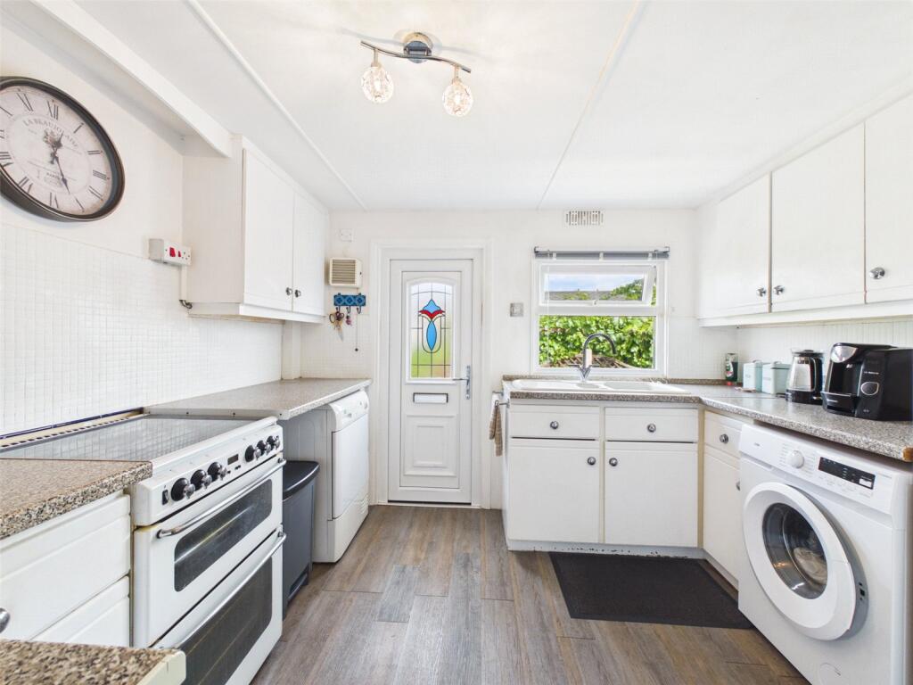 House in Cheltenham, Hatherley, Fiddler's Green - View 2