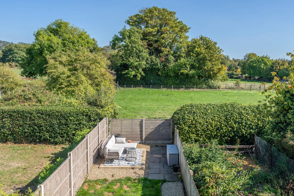 House in Sevenoaks, Otford - View 2