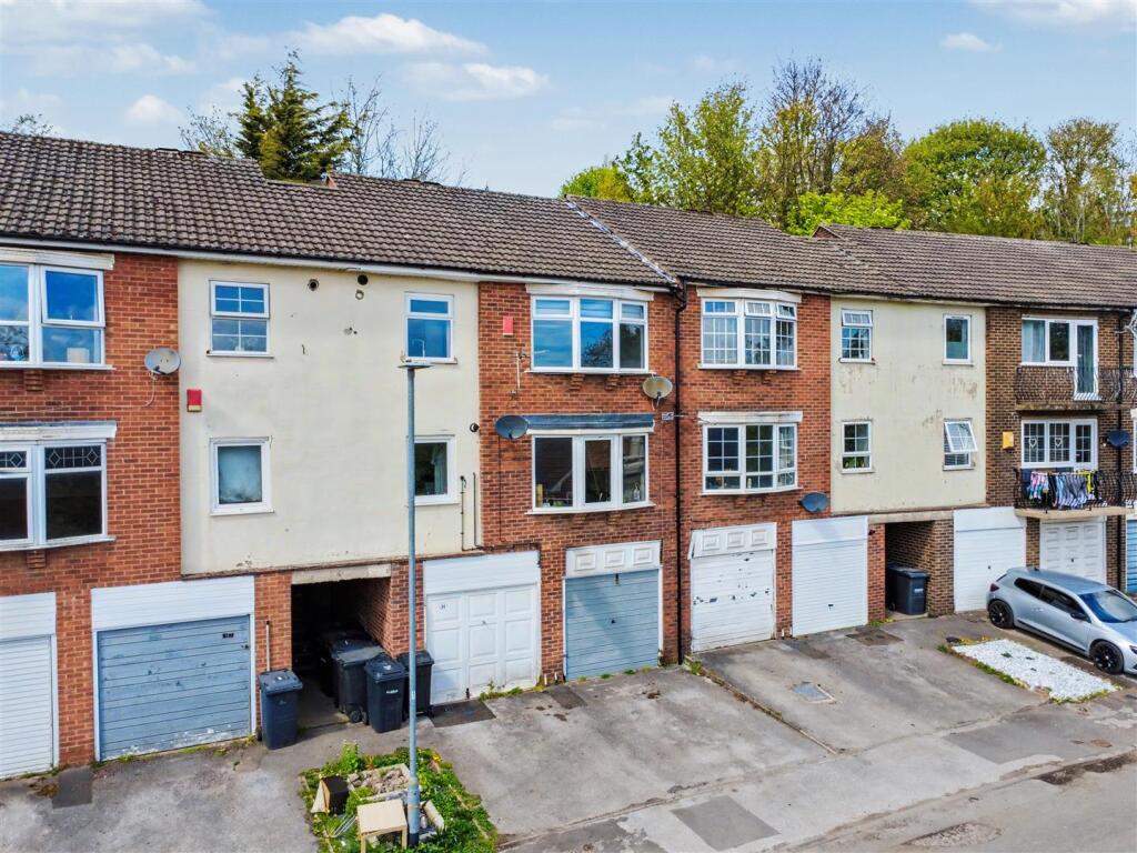 Main image of property: Belvoir Lodge, Carlton, Nottingham