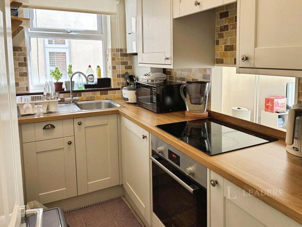 Main image of property: Portsmouth, PO2