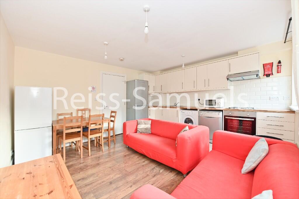 5 bedroom town house for rent