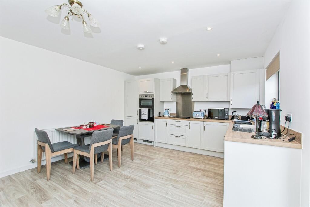 House in Peterborough - View 4