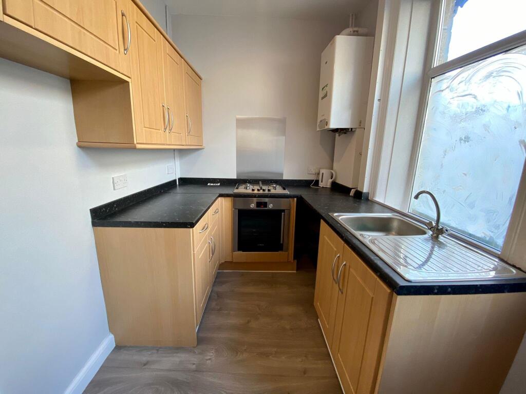 House in Bradford - View 4