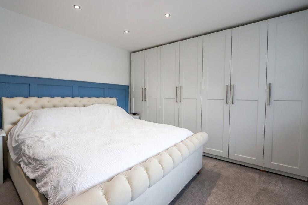 House in Lancaster - View 5