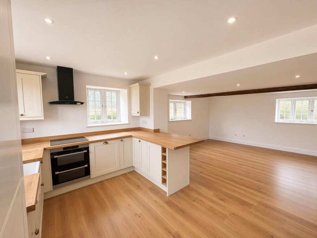House in Portsmouth - View 5