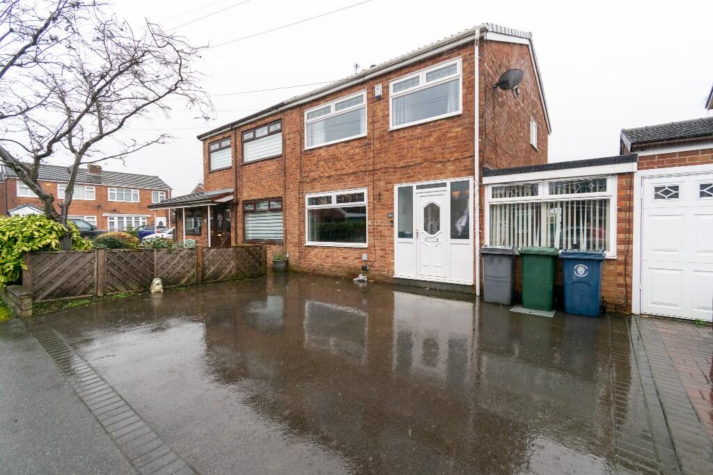 Main image of property: Weaver Avenue, Burscough L40