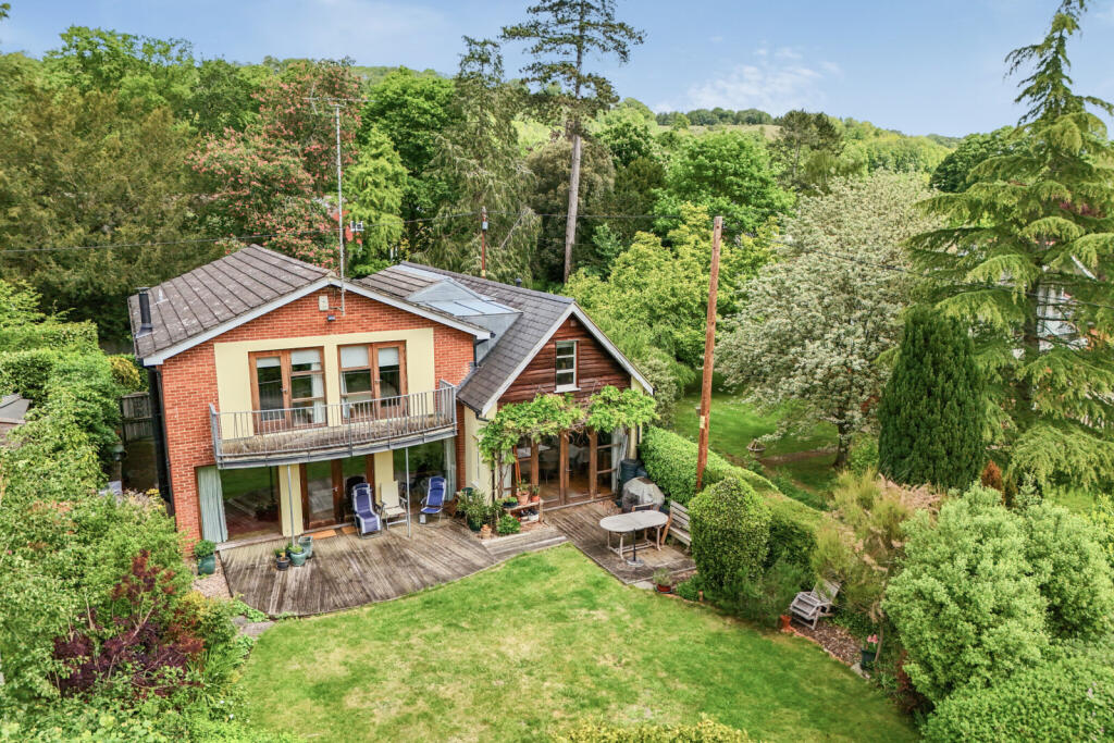 Main image of property: Eastfield Lane, Whitchurch on Thames, Reading, Oxfordshire, RG8