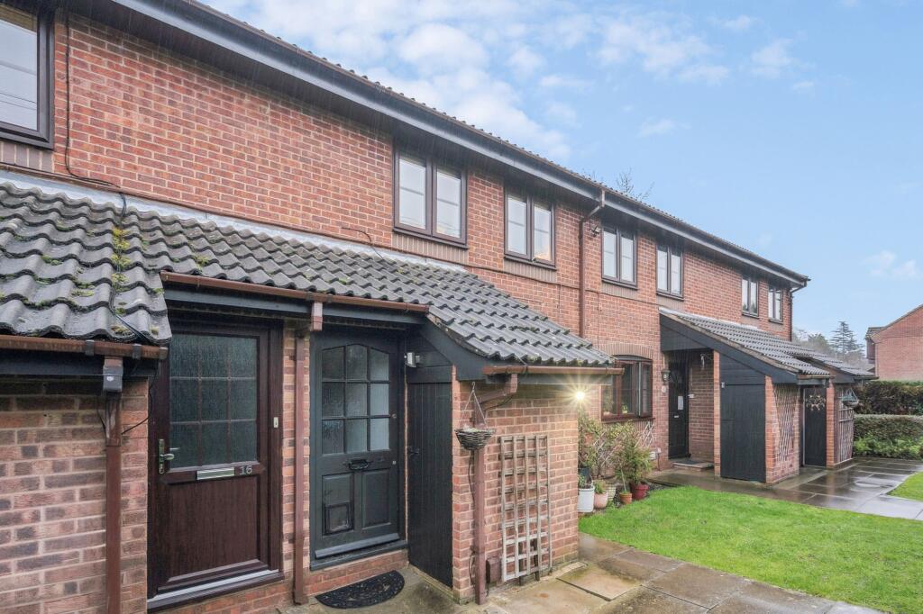 Main image of property: The Pastures, Watford, WD19