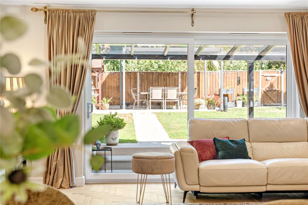 House in Weymouth, Dorset - More