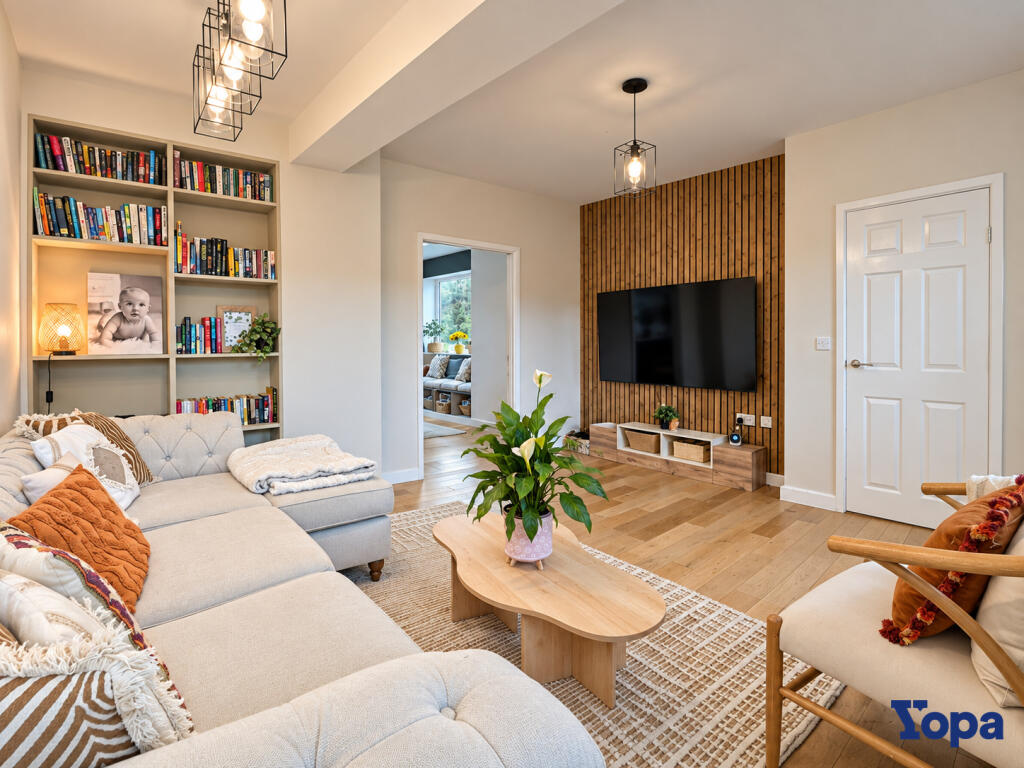 House in Stoke-on-Trent - View 4
