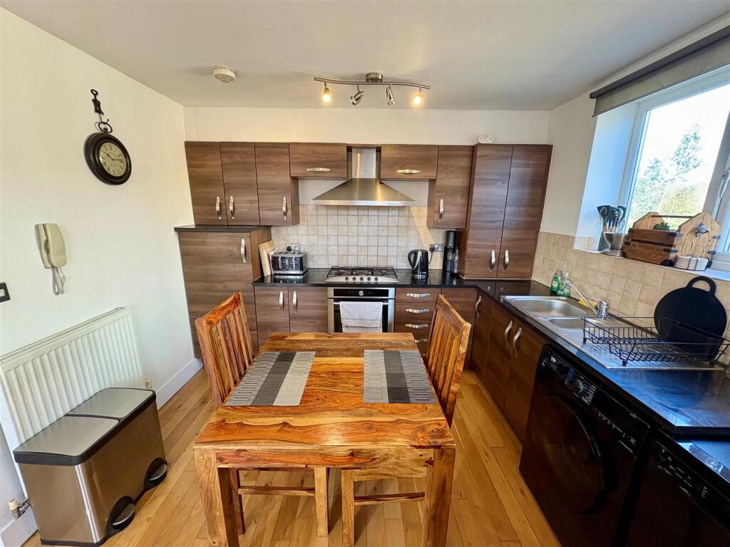 Additional image 2 of Whitehall Road East, Birkenshaw, Bradford