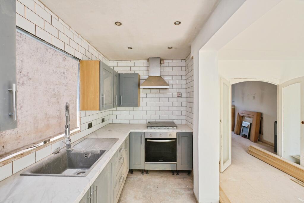 House in Birmingham, West Midlands - View 6