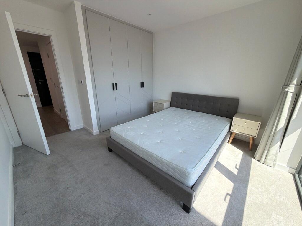Apartment in London - View 3