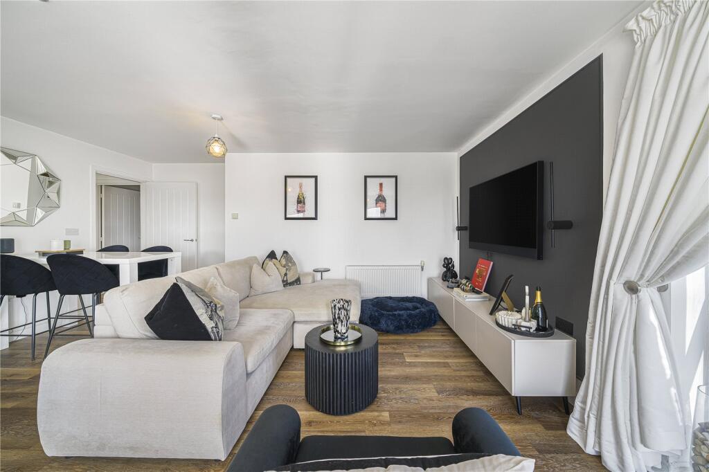 Apartment in Dartford - View 2