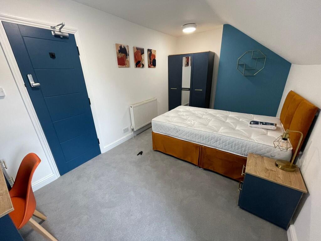 Main image of property: Woodbridge Road, Ipswich, Suffolk, IP4