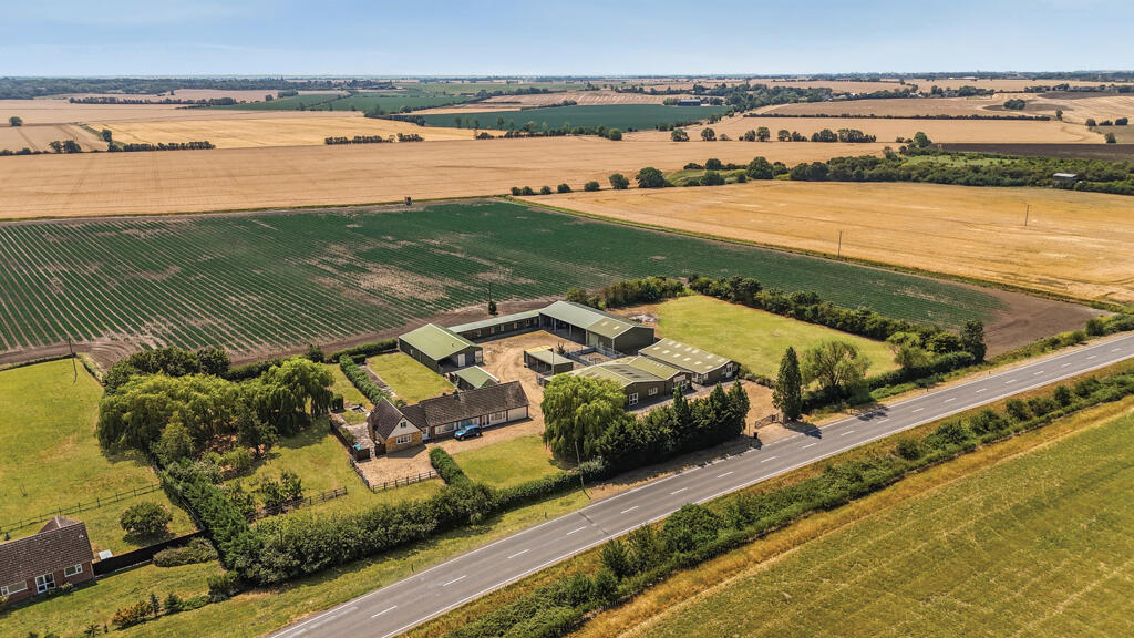 Main image of property: Midfedder Farm, Heath Road, Warboys, Cambridgeshire, PE28 2UJ