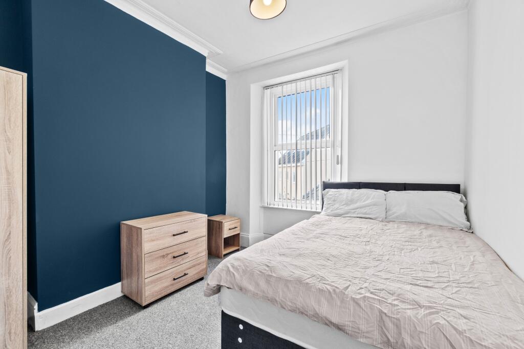 Main image of property: 31 Fellowes Place, Stoke, Plymouth