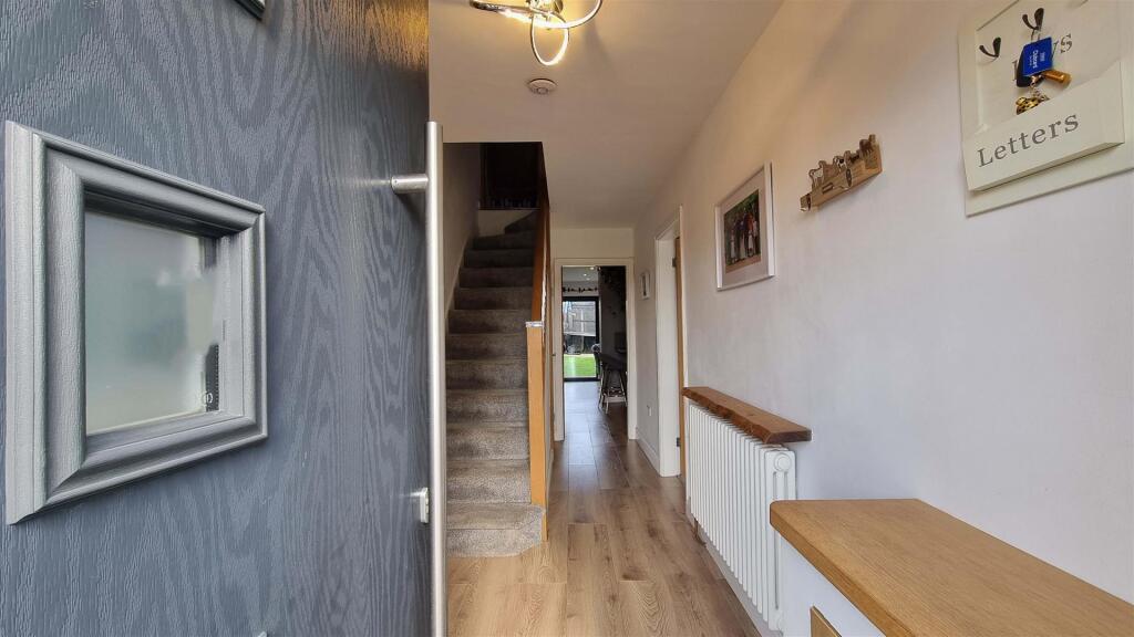 Shenstone Road, Nr Hollywood photo 2