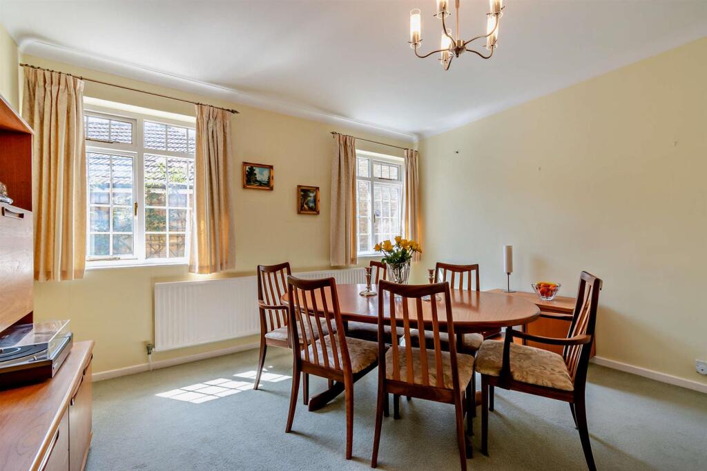 House in Maidstone, Bearsted - View 5
