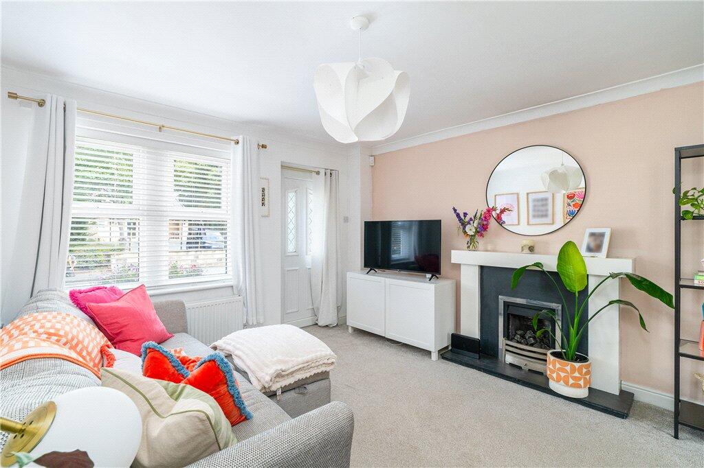 House in Bradford, Menston - View 3