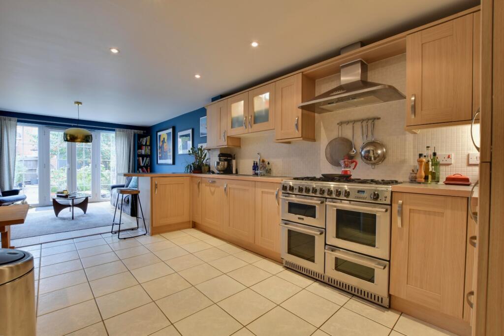 House in Heybridge - More