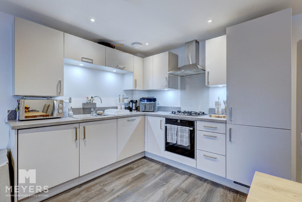 Apartment in Bournemouth - View 3