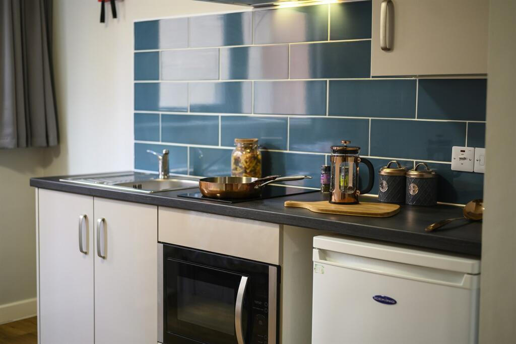 Apartment in Sheffield - View 3