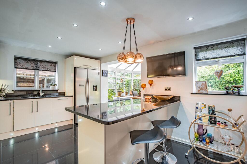 House in Northwich, Kingsmead - View 3