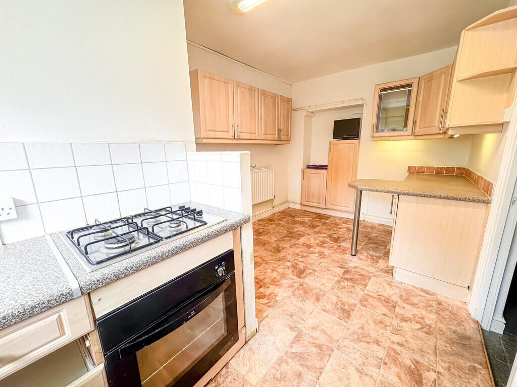 Cardiff Road, Glan Y Nant, Blackwood photo 3
