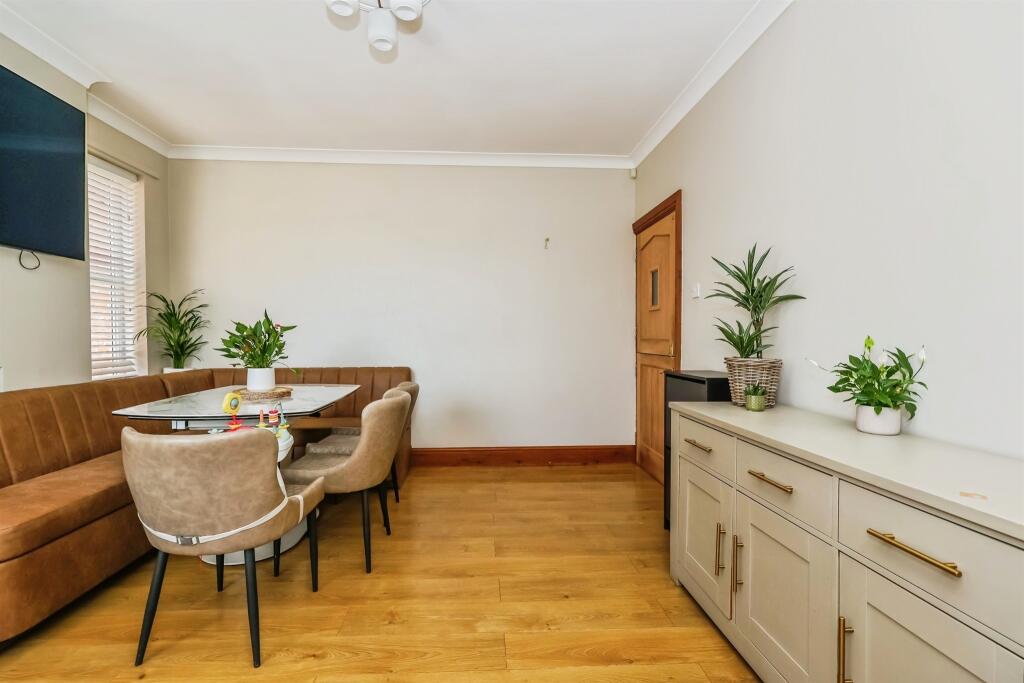 Diamond Avenue, Kirkby-In-Ashfield, Nottingham - View 5