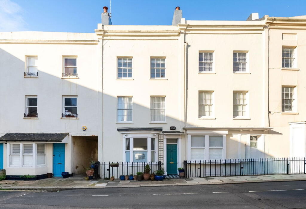 Main image of property: Lower Market Street, Hove, BN3 1AT