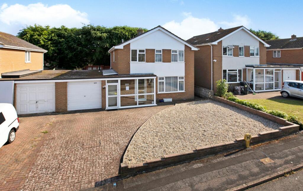 3-bed detached on West Cliff Park Drive, Dawlish, EX7, £349,950