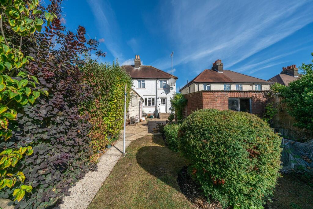 Main image of property: Cavendish Road, Markyate, AL3