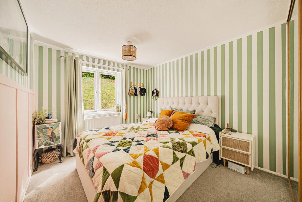 Apartment in Bristol - View 5