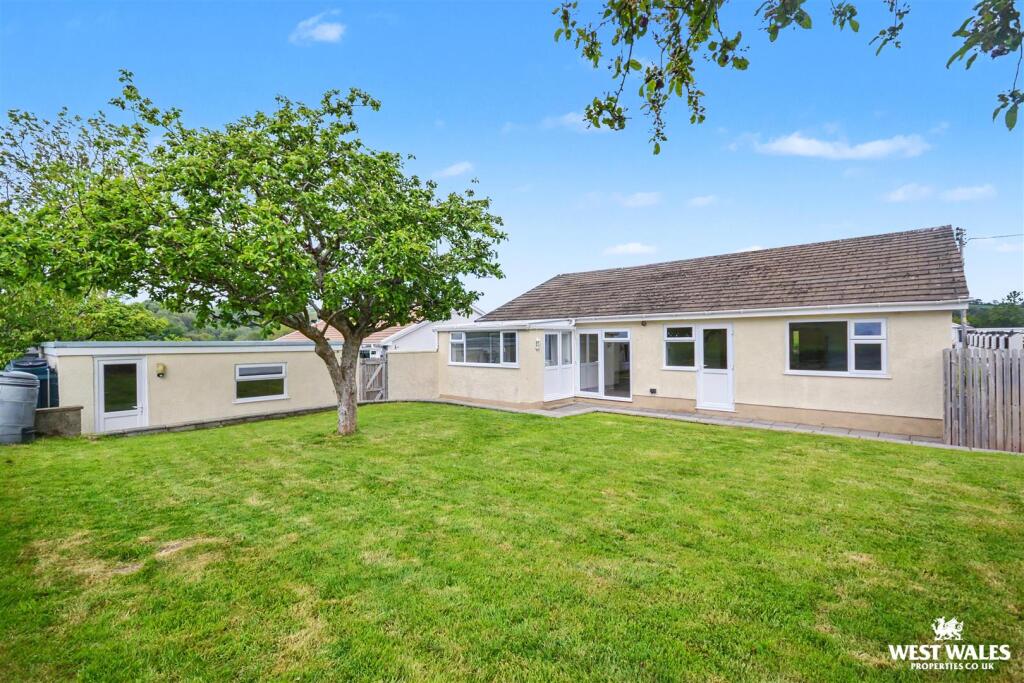 Broyan Road, Penybryn, Cardigan photo 2