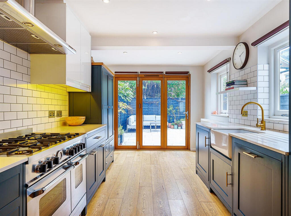 House in London - View 4