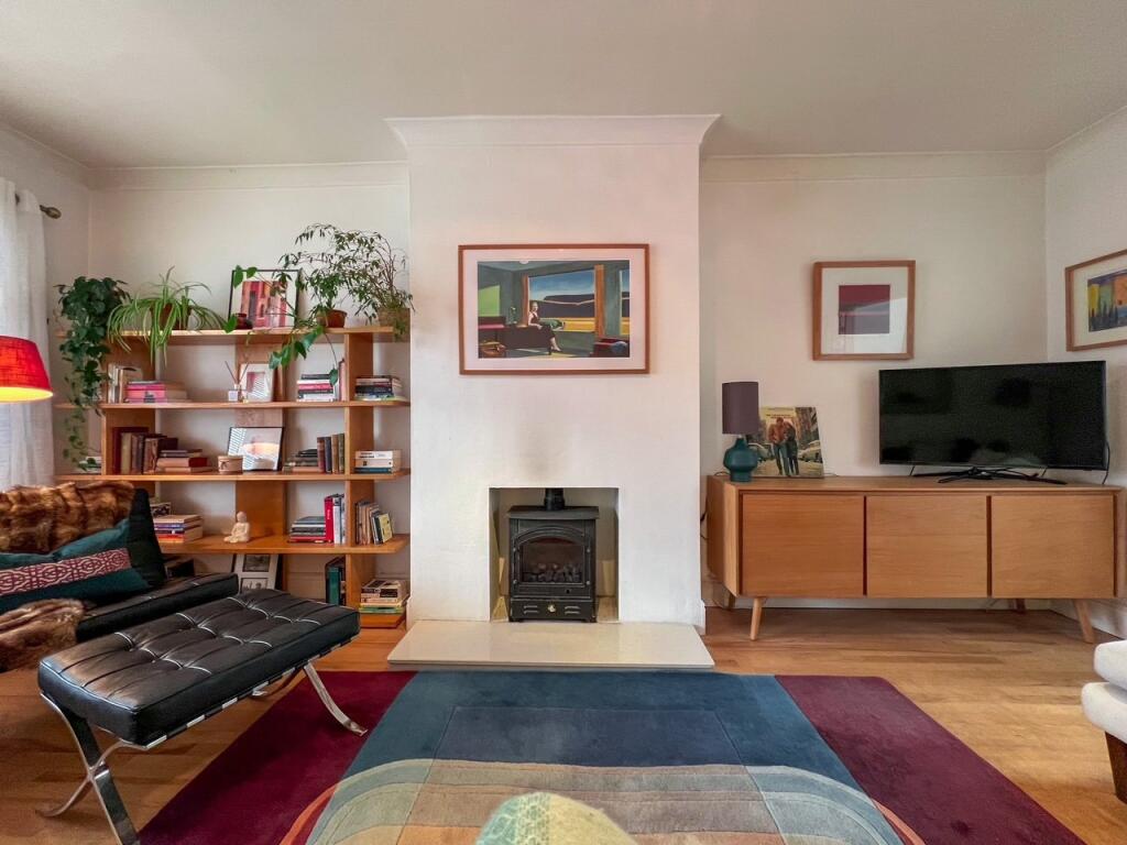 Berkeley Drive, West Molesey, KT8 photo 4