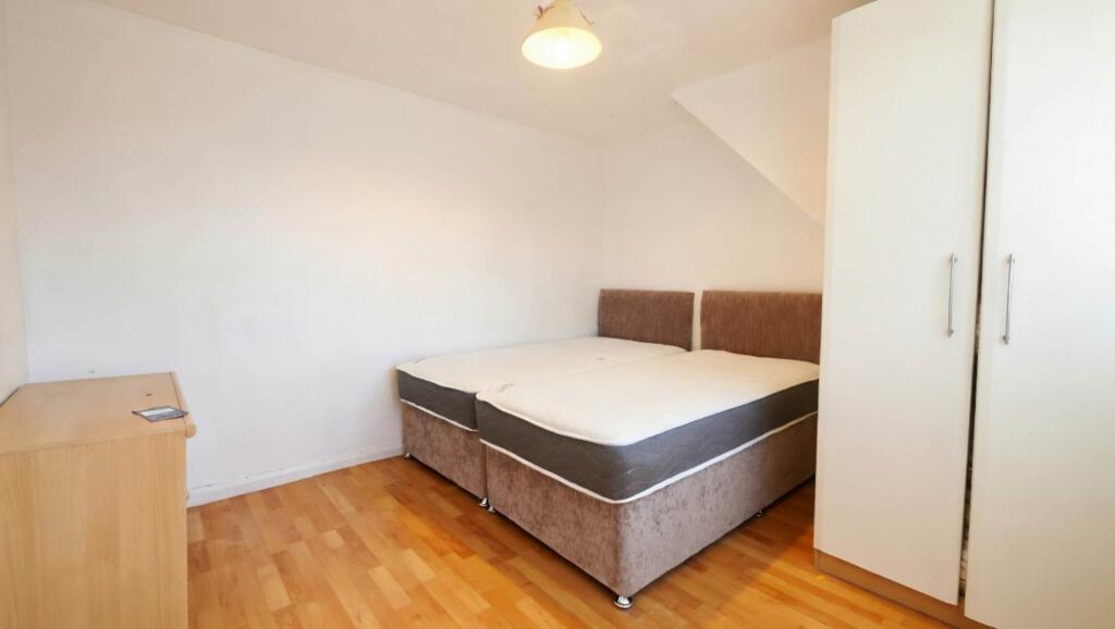 Additional image 7 of Bishops Close, Hatfield